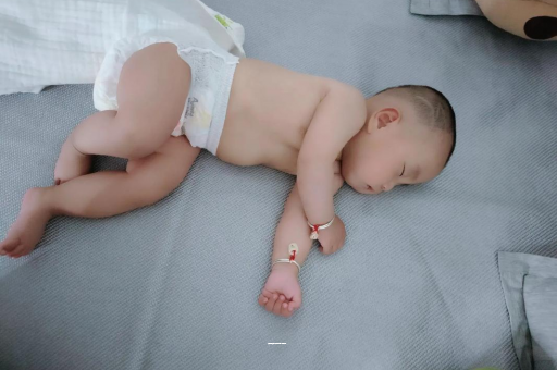临沂宝宝上火有眼屎